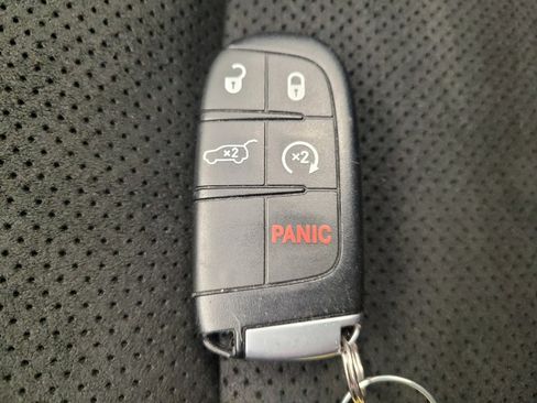 Used 2019 Dodge Durango GT image 32