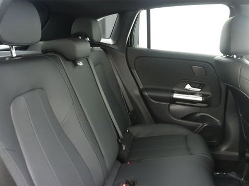 New 2026 Mercedes-Benz GLA 250 image 10