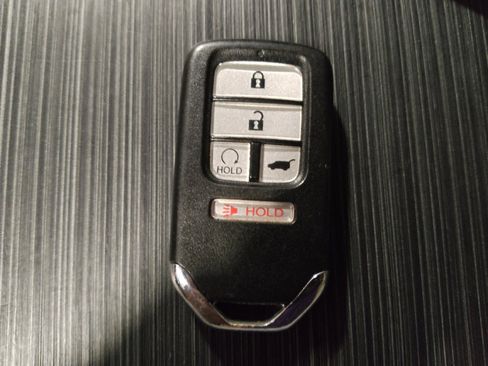 Used 2021 Honda Pilot EX image 32