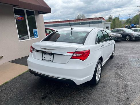 Used 2013 Chrysler 200 Limited FWD image 6