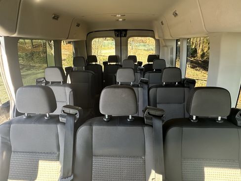 Used 2024 Ford Transit 350 XLT image 18