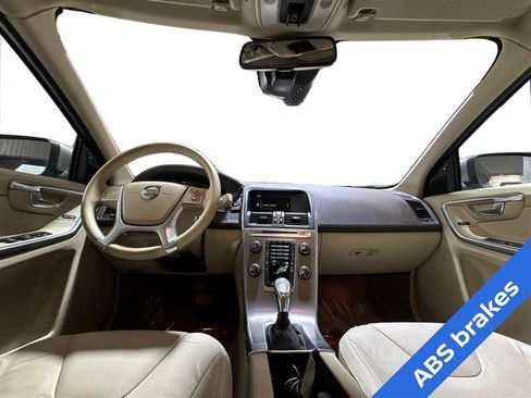 Used 2013 Volvo XC60 3.2 image 13