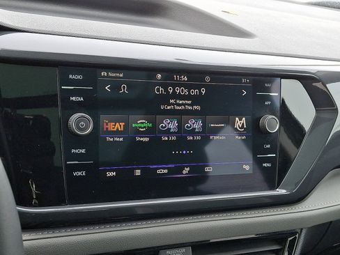 Used 2023 Volkswagen Taos SEL image 16