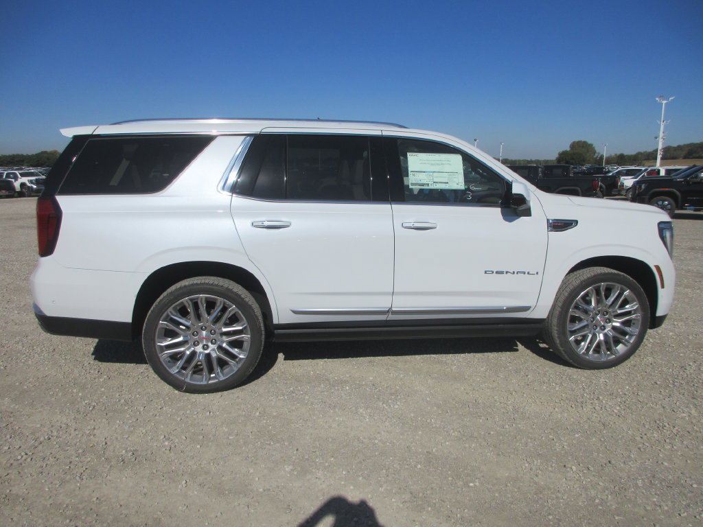 New 2027 GMC Yukon Denali w/ Sun & Power Step Package AWD/4WD image 3