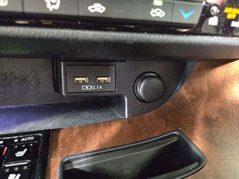 Used 2021 Lexus RX 350L FWD w/ Premium Package image 26