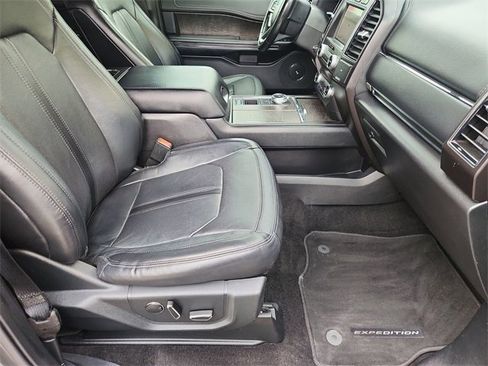 Used 2019 Ford Expedition Limited w/ Equipment Group 302A image 29