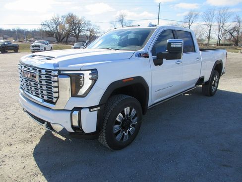 New 2026 GMC Sierra 3500 Denali w/ Denali Reserve Package image 11