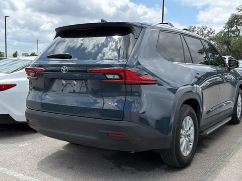 Used 2026 Toyota Grand Highlander XLE image 4