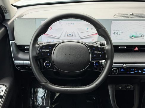 Used 2024 Hyundai Ioniq 5 SEL AWD/4WD image 16