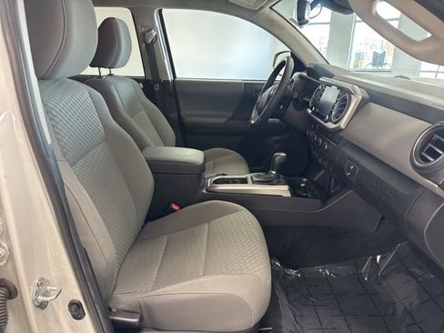 Used 2023 Toyota Tacoma SR5 w/ Technology Package image 21