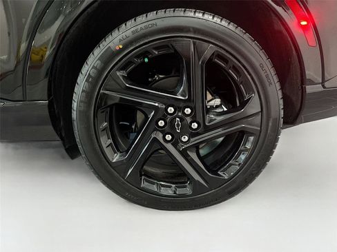 Used 2024 Chevrolet Equinox EV RS image 31