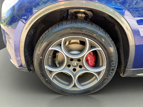 Used 2022 Alfa Romeo Stelvio Ti AWD/4WD image 26