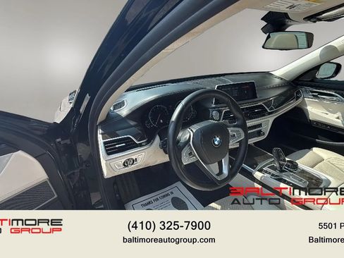 Used 2019 BMW 750i xDrive w/ Executive Package AWD/4WD image 14