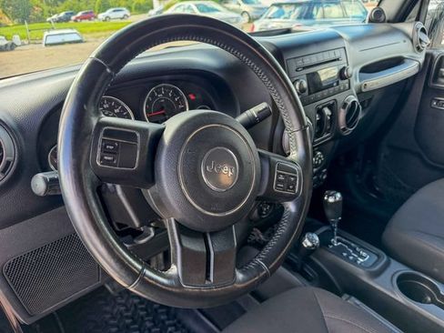 Used 2014 Jeep Wrangler Unlimited Sport w/ Quick Order Package 24S AWD/4WD image 8