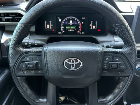 Used 2026 Toyota Tacoma SR5 AWD/4WD image 20