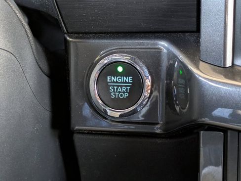 Certified 2022 Ford F150 XLT w/ Equipment Group 302A High image 29