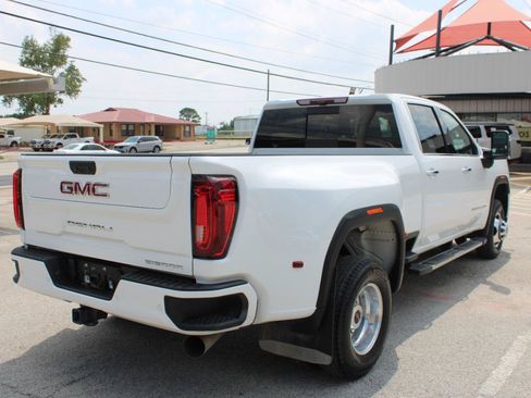 Used 2022 GMC Sierra 3500 Denali w/ Denali Ultimate Package AWD/4WD image 3