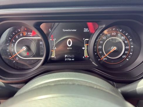 Used 2026 Jeep Gladiator Rubicon AWD/4WD image 17