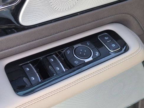 Used 2020 Lincoln Aviator Reserve w/ Equipment Group 201A AWD/4WD image 13