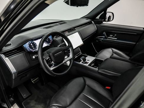 Used 2024 Land Rover Range Rover SE image 38