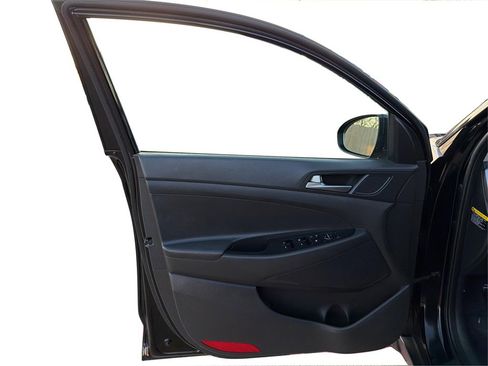 Used 2017 Hyundai Tucson Night image 21