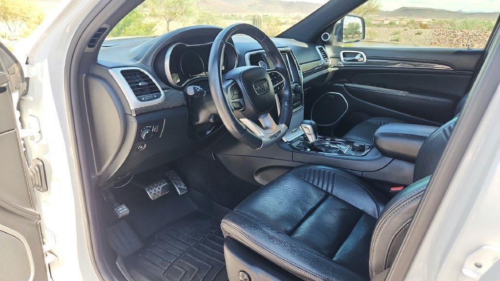 Used 2018 Jeep Grand Cherokee Trackhawk AWD/4WD image 17