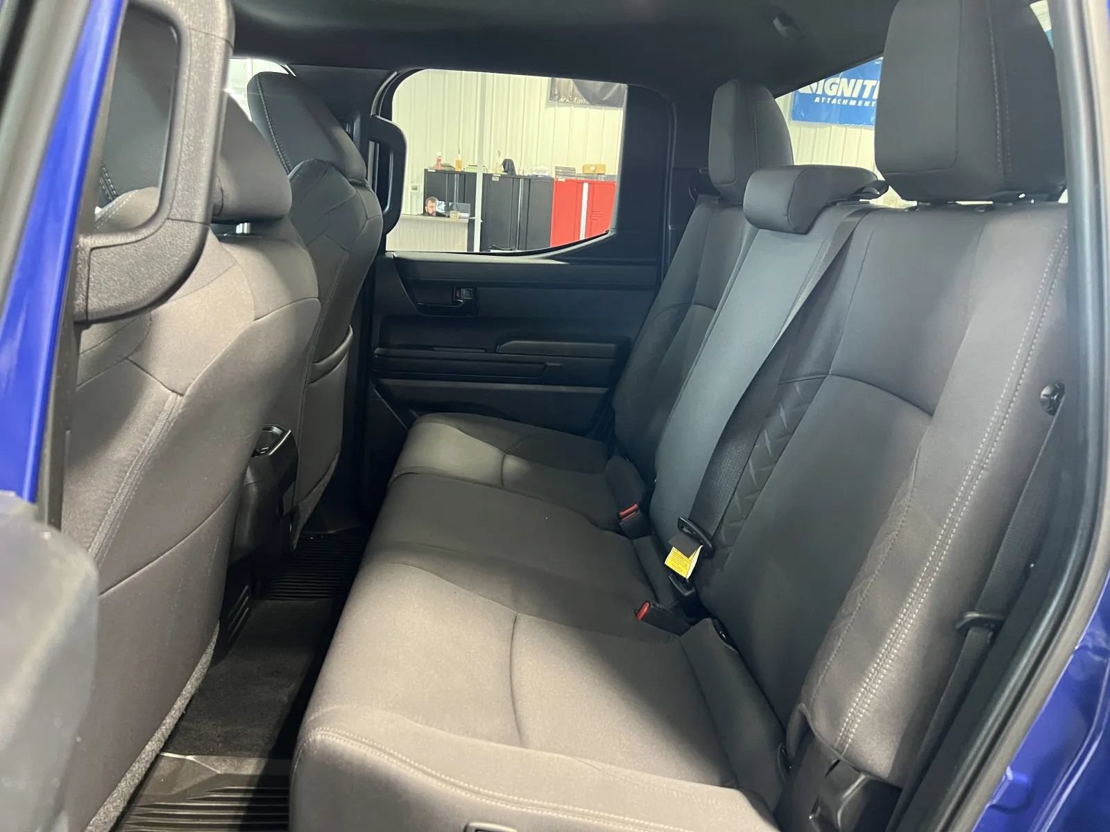 Used 2025 Toyota Tacoma SR5 AWD/4WD image 35