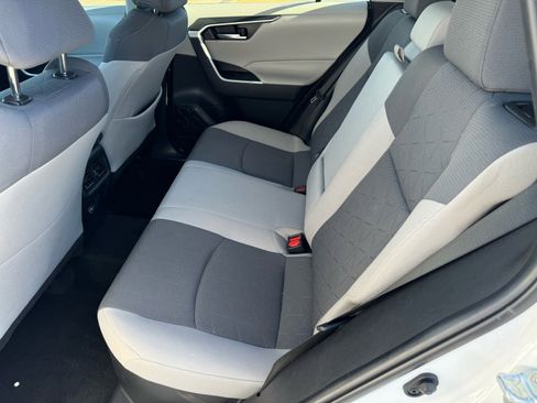 Used 2023 Toyota RAV4 XLE image 16