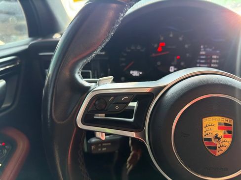 Used 2020 Porsche Macan AWD/4WD image 13