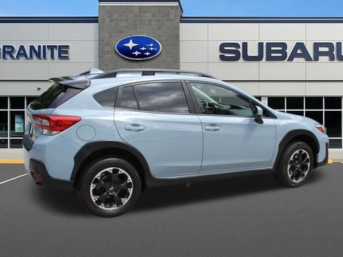 Used 2021 Subaru Crosstrek 2.0i Premium w/ Moonroof Package AWD/4WD image 11