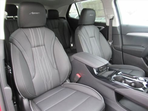 New 2026 Buick Envision Avenir image 10