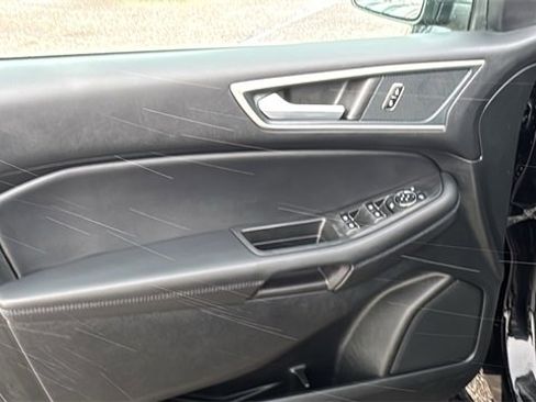 Certified 2024 Ford Edge SEL w/ Convenience Package image 9