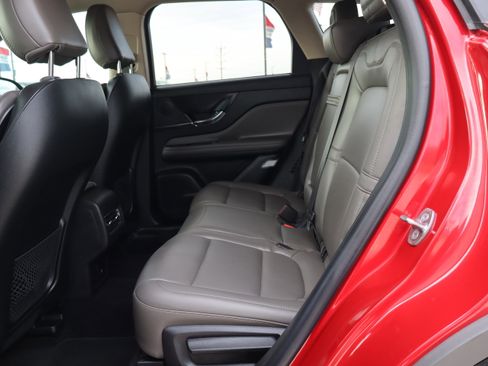 Used 2024 Lincoln Corsair Premiere w/ Rear Removable Package Tray image 10