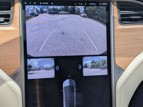 Used 2020 Tesla Model X Long Range AWD/4WD image 27