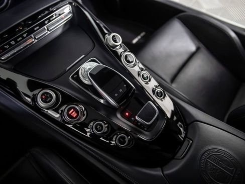 Used 2016 Mercedes-Benz AMG GT S image 32