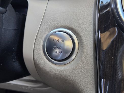 Used 2019 Mercedes-Benz GLC 300 image 24