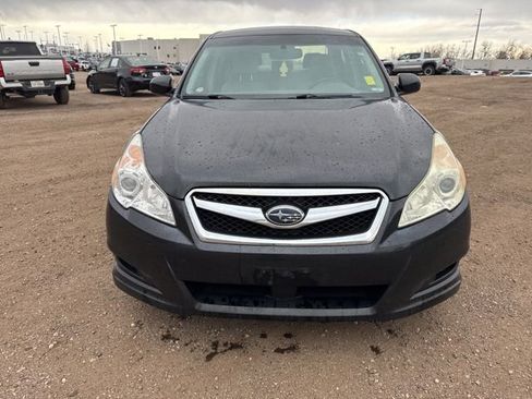 Used 2010 Subaru Legacy 2.5i Premium image 8