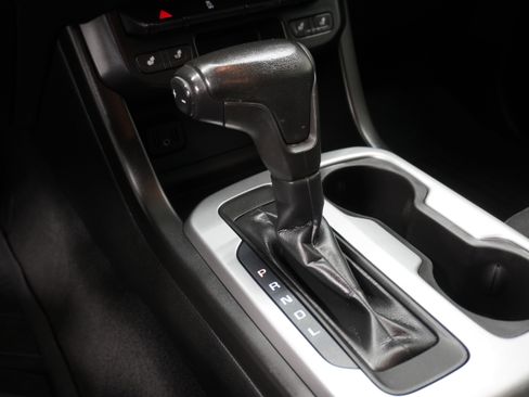 Used 2021 Chevrolet Colorado LT w/ LT Convenience Package image 19