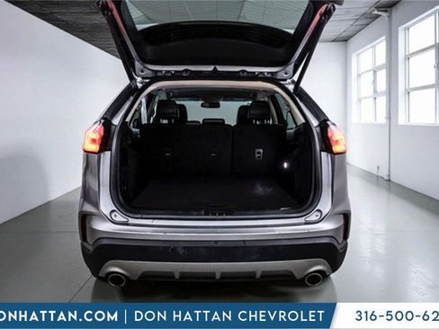 Used 2022 Ford Edge Titanium image 36