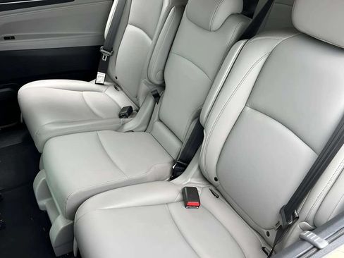 Used 2023 Honda Odyssey EX-L image 14