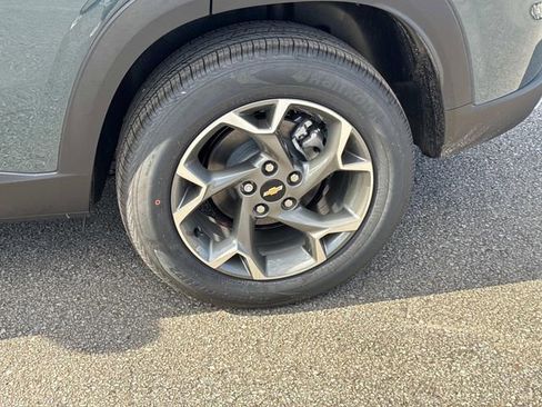 New 2026 Chevrolet Trax LT w/ Driver Confidence Package image 11