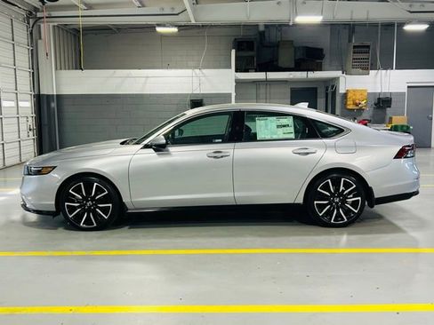 New 2026 Honda Accord Touring image 18