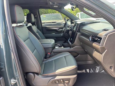 Certified 2026 GMC Yukon AT4 w/ AT4 Premium Package AWD/4WD image 7
