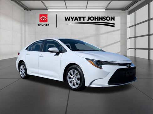 Used 2024 Toyota Corolla LE FWD image 7