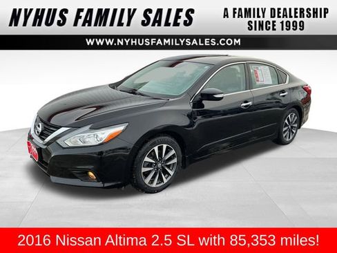 Used 2016 Nissan Altima 2.5 SL w/ 2.5 Technology Package image 1