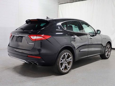Used 2017 Maserati Levante S image 9
