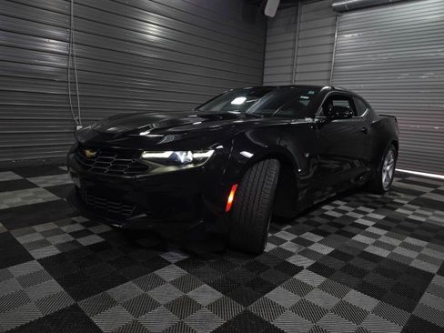 Used 2019 Chevrolet Camaro LT RWD image 37