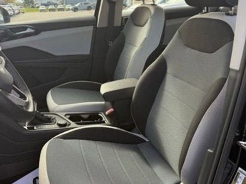 Certified 2025 Volkswagen Taos S image 13