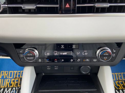 New 2026 Mitsubishi Outlander SEL AWD/4WD image 28