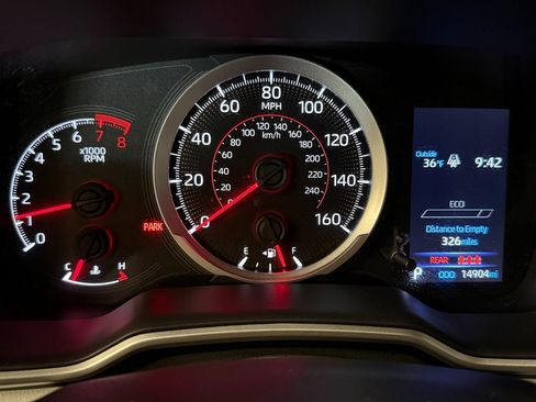 Used 2022 Toyota Corolla SE image 9